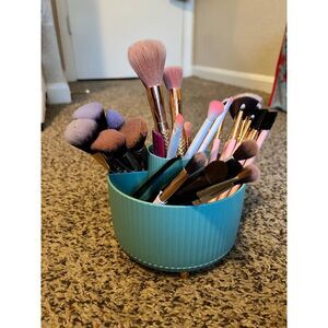 Diesisa 5 Slot Make up Brushes Blue Cup 360° Rotating Makeup Brush Holder